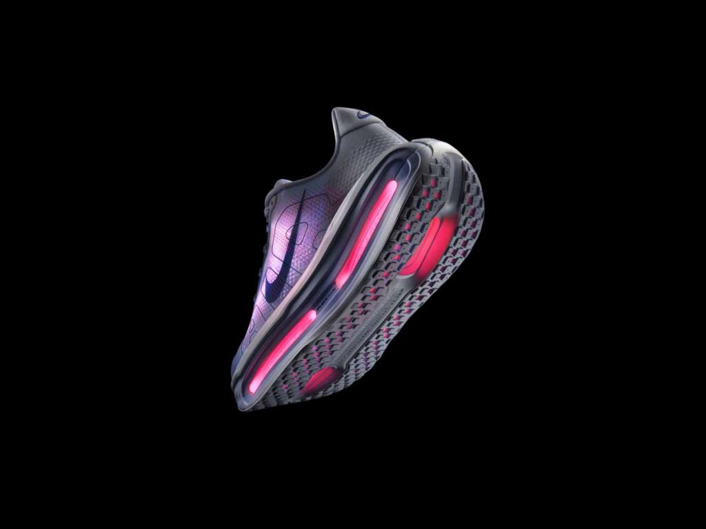 Nike Vomero Premium combina espumas ZoomX con unidades Air Zoom expuestas. Ofrece la amortiguación más suave para corredores