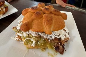 El pambamuerto y la muertorta llegan a CDMX; aquí puedes probarlos