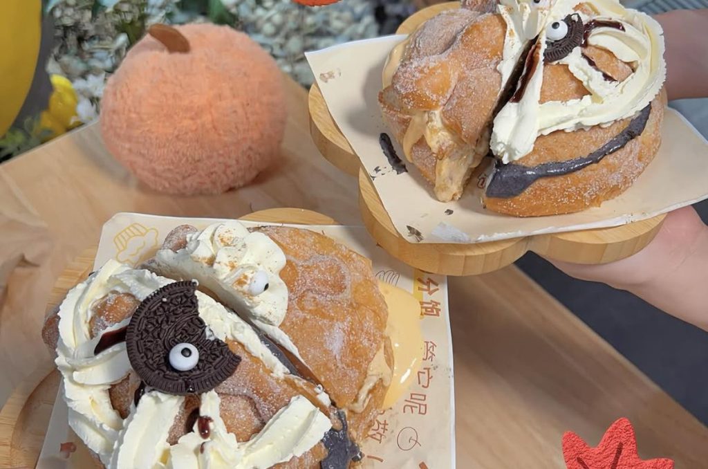 Este otoño prueba el pan de muerto relleno de Snowmilk Teas