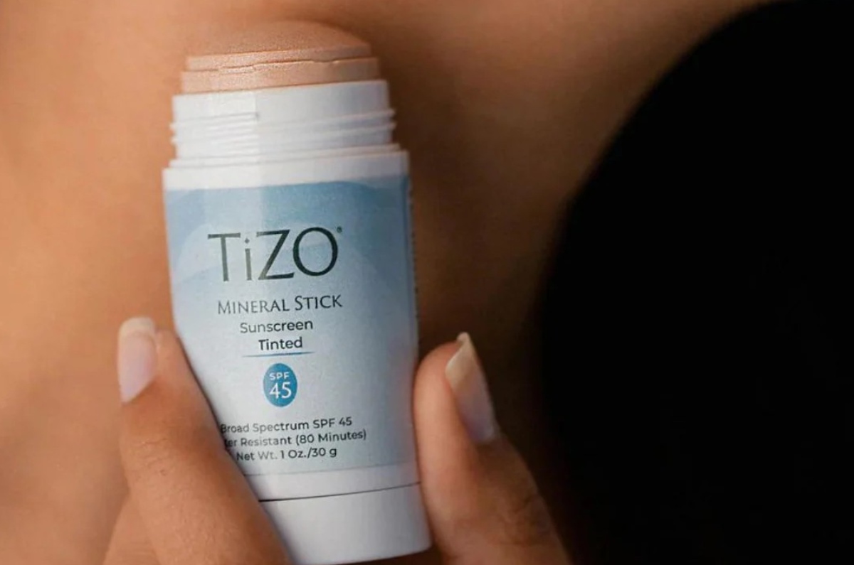 7 básicos de skincare que no te pueden faltar cuando vas de viaje