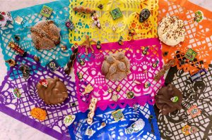 Buñuelo celebra la temporada con talleres y sabores únicos de pan de muerto