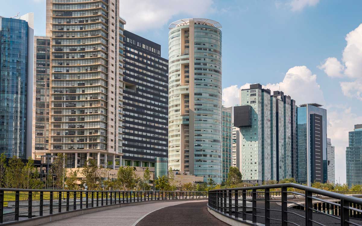 Tu plan perfecto de fin de semana en la CDMX empieza en un auto