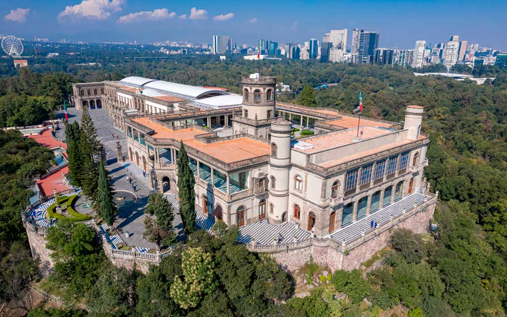 Tu plan perfecto de fin de semana en la CDMX empieza en un auto