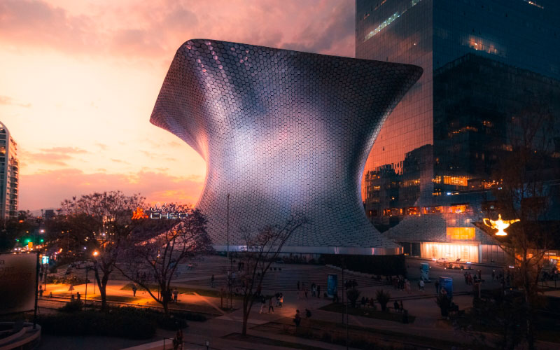 Tu plan perfecto de fin de semana en la CDMX empieza en un auto