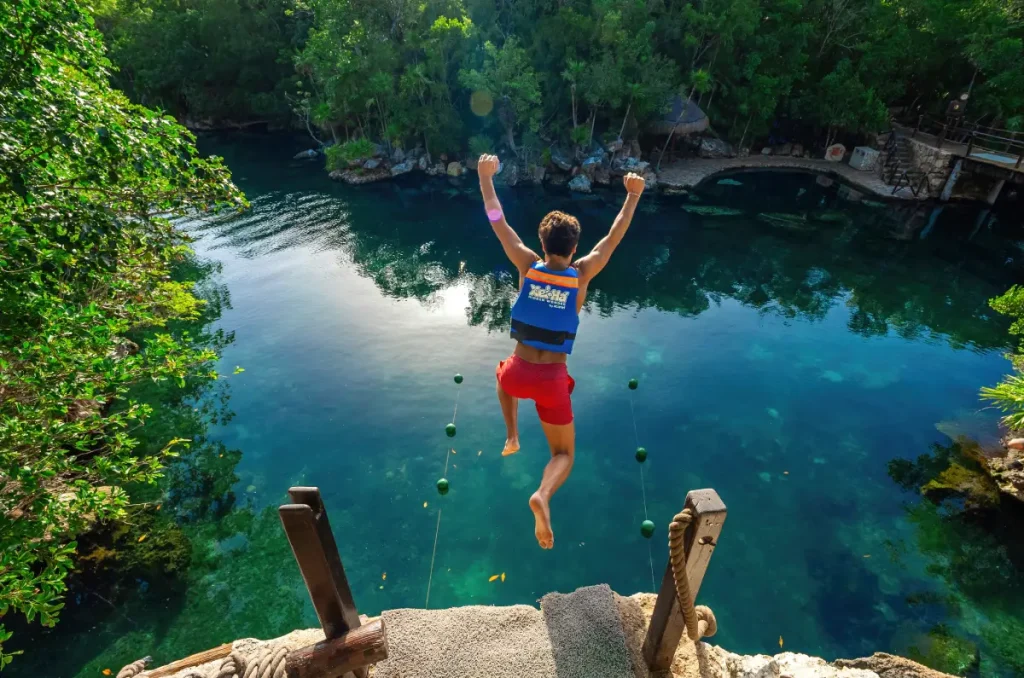 Vacaciona en la Riviera Maya: relájate en Xel-Há o vive la aventura en Xplor 0