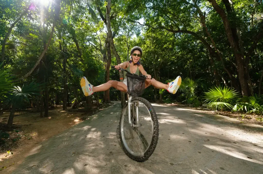 Vacaciona en la Riviera Maya: relájate en Xel-Há o vive la aventura en Xplor 2