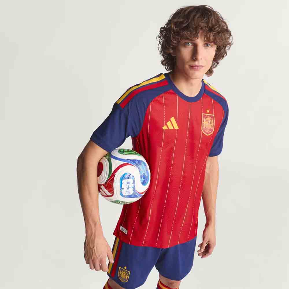 Adidas presentó 22 uniformes titulares para el Mundial 2026. Los diseños combinan patrones inspirados en la historia y cultura de cada nación.
