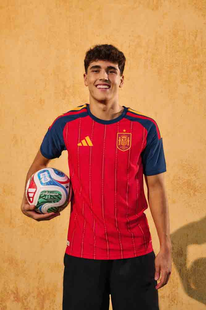 Adidas presentó 22 uniformes titulares para el Mundial 2026. Los diseños combinan patrones inspirados en la historia y cultura de cada nación.