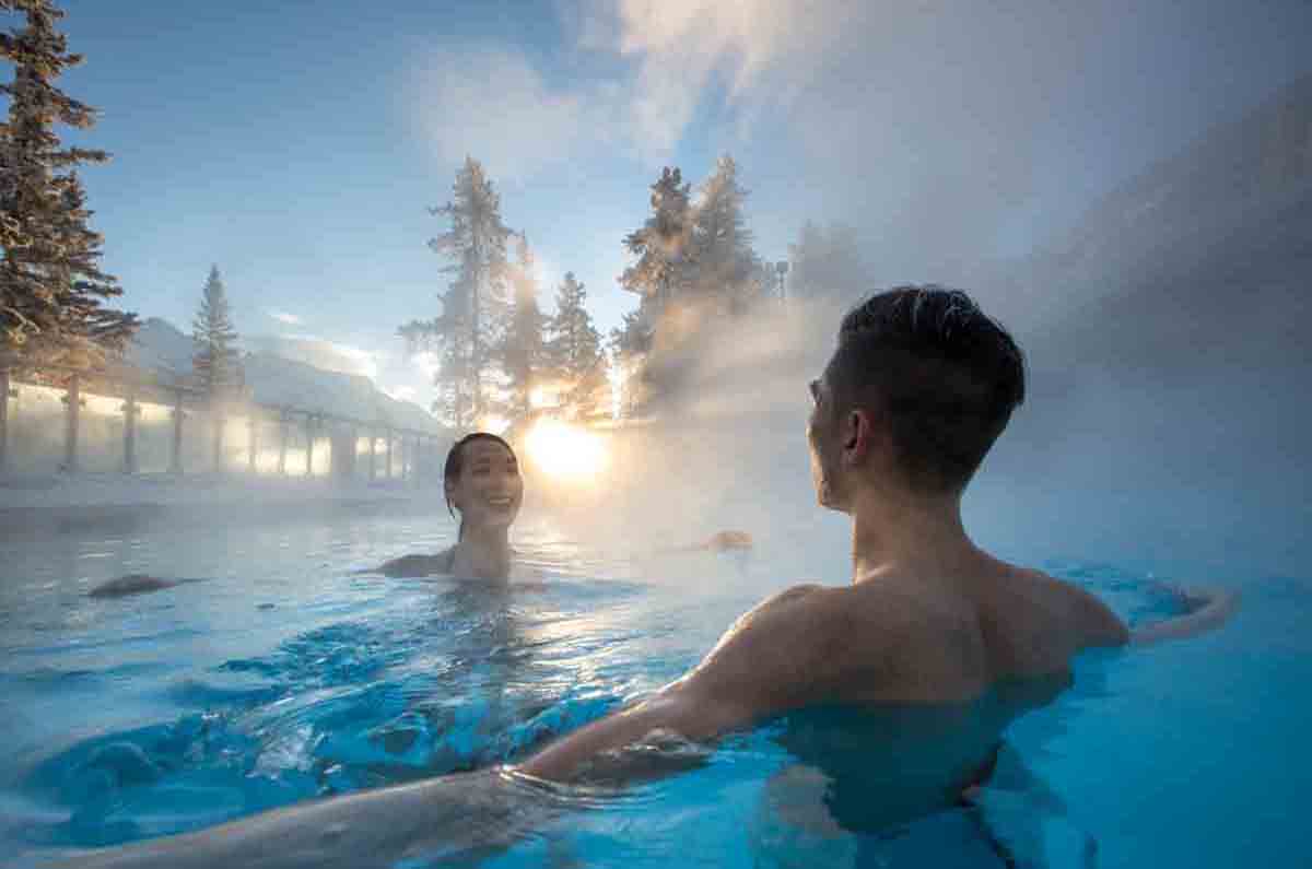 Canadá despierta tus sentidos: Bienestar de aguas termales a baños de bosque
