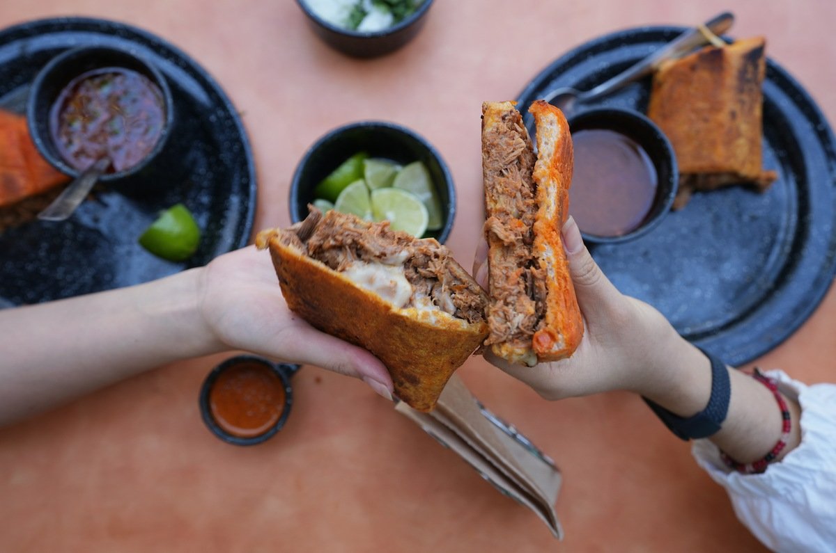 Birria ilimitada por $155: conoce Cuatro de Barrio en la Narvarte