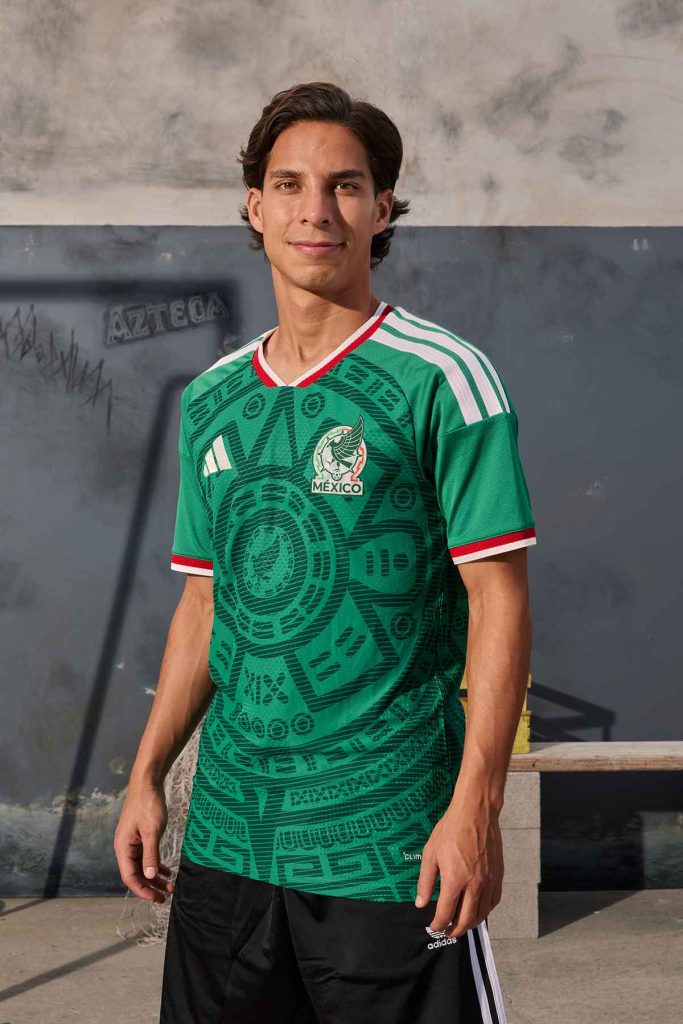 Adidas lanza la camisa oficial de Selección Nacional. Es la de local, en verde y con diseño retro muy parecida a la de Francia 1998