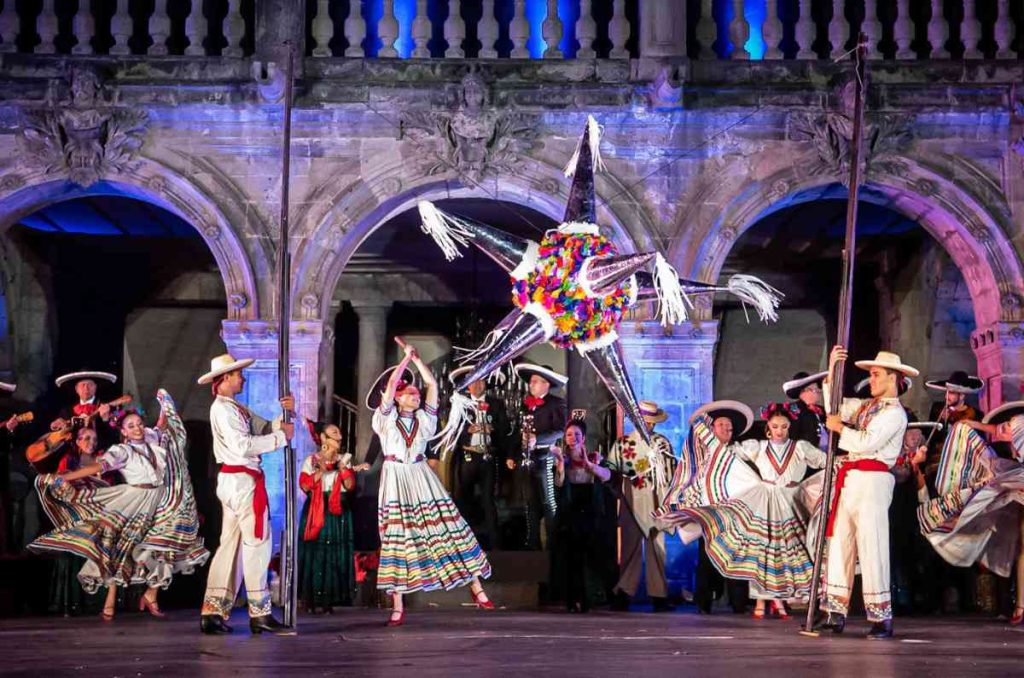 Navidades en México llega al Castillo de Chapultepec con el Ballet Folklórico de Amalia Hernández