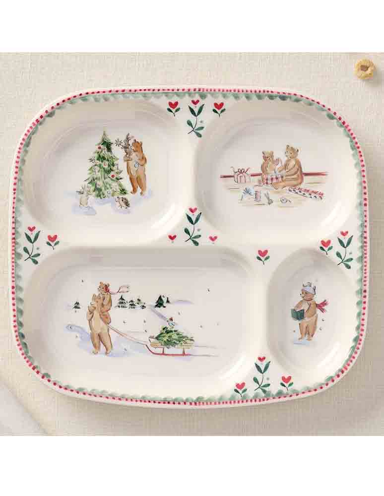 Pottery Barn presenta su nueva colección festiva. La propuesta incluye árboles, vajillas con diseños nostálgicos y textiles