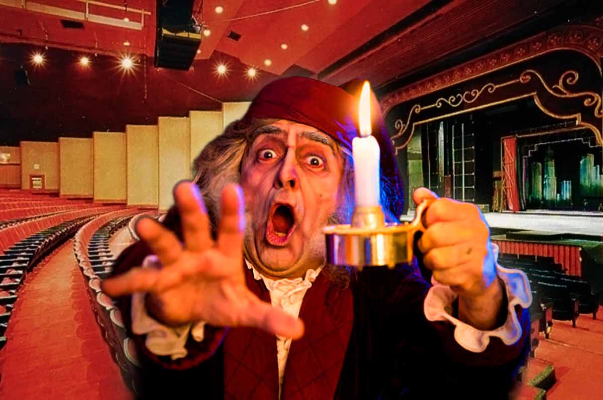 Adal Ramones llega al teatro como Scrooge en Un Cuento de Navidad