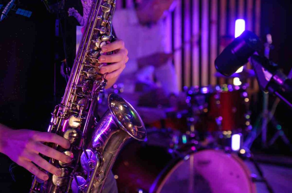 Christmas Jazz Night + cena italiana con vino en Aüguri