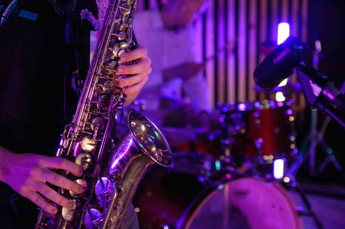 Christmas Jazz Night + cena italiana con vino en Aüguri