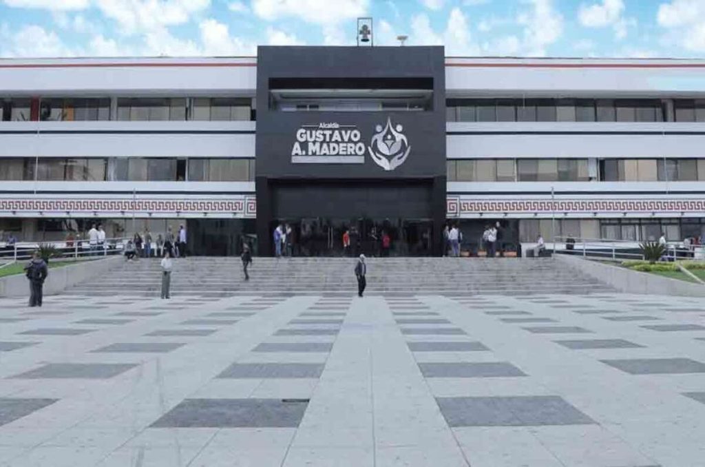 Explanada Gustavo A. Madero