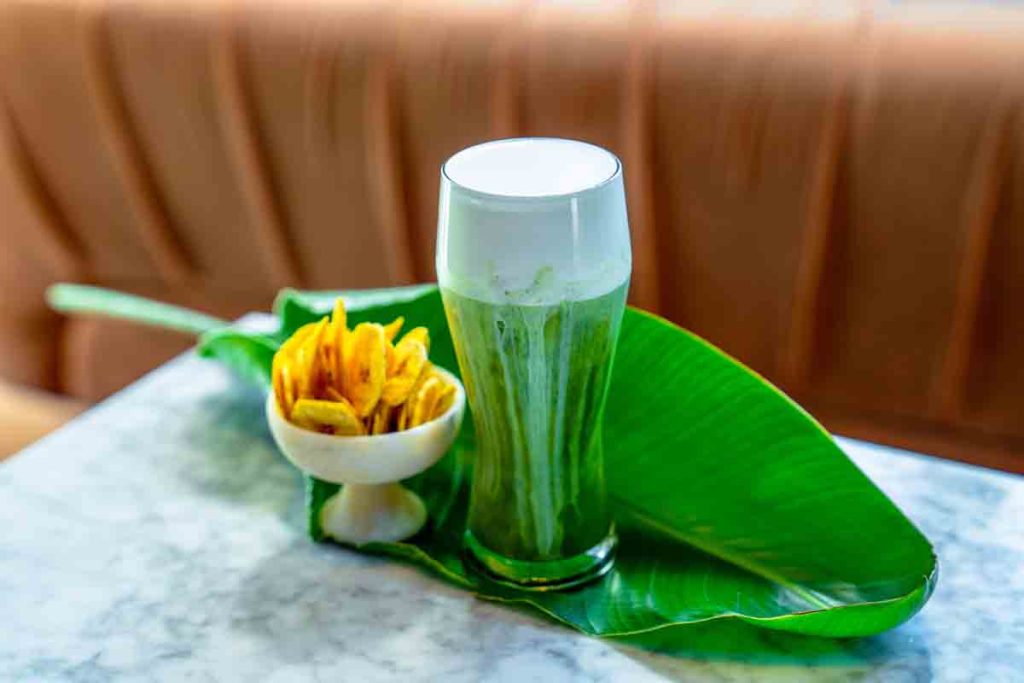 Kimpton anticipa el auge del carbón Binchotan, aperitivos sofisticados para la noche y el regreso de los vinos Burdeos en sus cartas.