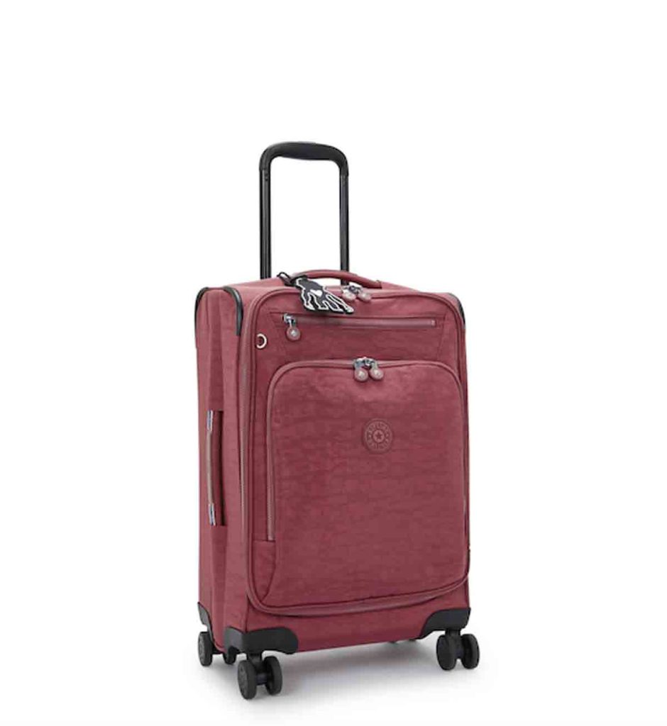 Kipling celebra la colección Otoño–Invierno 2025. Presenta equipaje inteligente, mochilas crossbody y Monkeys personalizados.