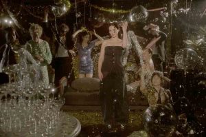 Levis Holiday 2025: baggy transforma las fiestas decembrinas