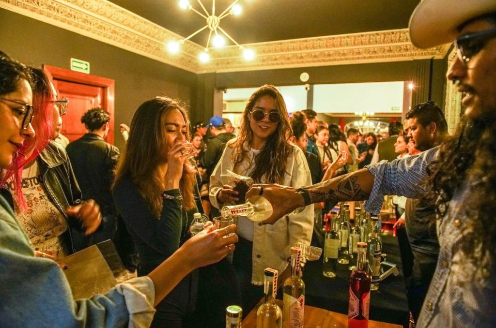 Llega el Mezcal Fest 2025 a CDMX: catas, arte y gastronomía