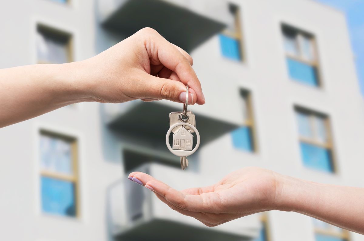 Si ganas menos de $17,000, así puedes sacar una casa con la CONAVI