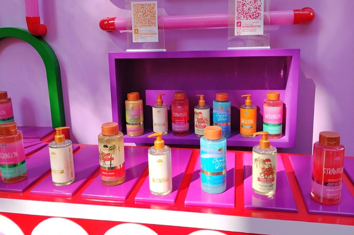 ¡Encontramos el paraíso navideño para tu piel! Lánzate a Tree Hut Xmas Xperience 