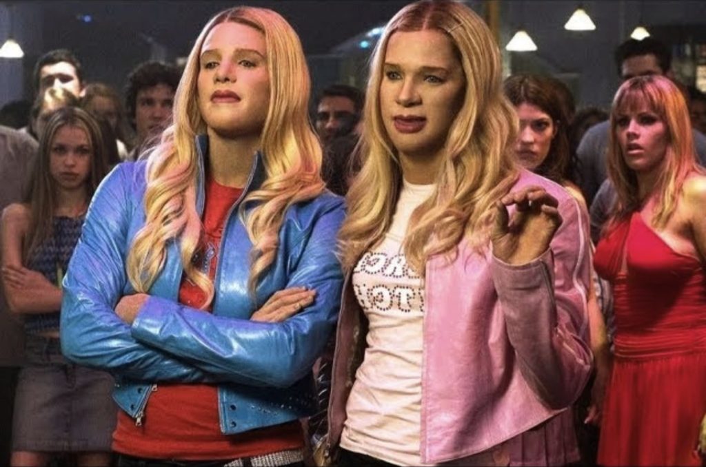 “¿Y dónde están las rubias?” regresa a las carteleras de cine en México