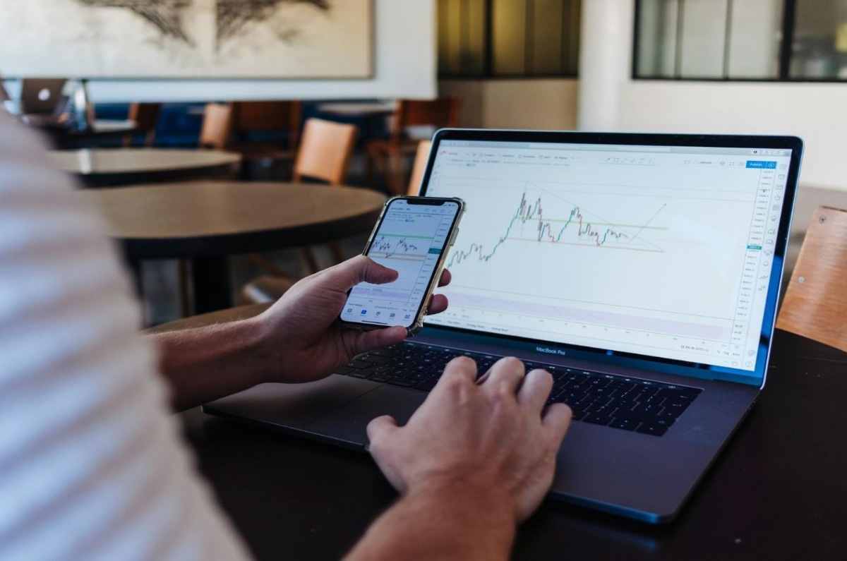 6 comprobaciones de spread que puedes usar para evitar malas entradas intradía en forex