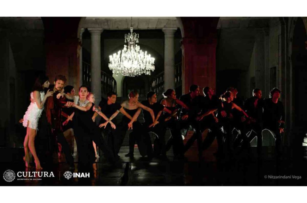 El Cisne Negro en el Castillo de Chapultepec: aprovecha 40% de descuento en entradas