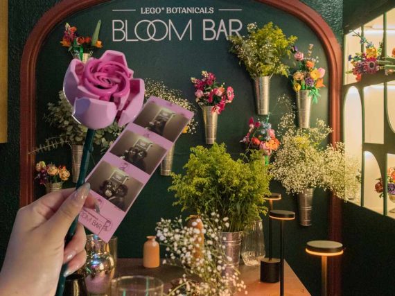 Experiencia GRATIS de flores de LEGO: ¡Llévate una flor de regalo!