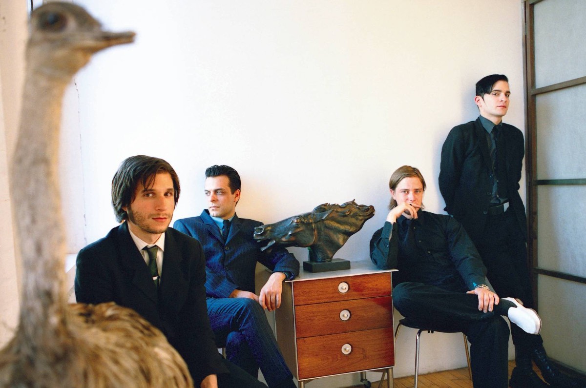 interpol-mexico-antics-disco-presentacion-libro-33-13-dada-x-club-cdmx