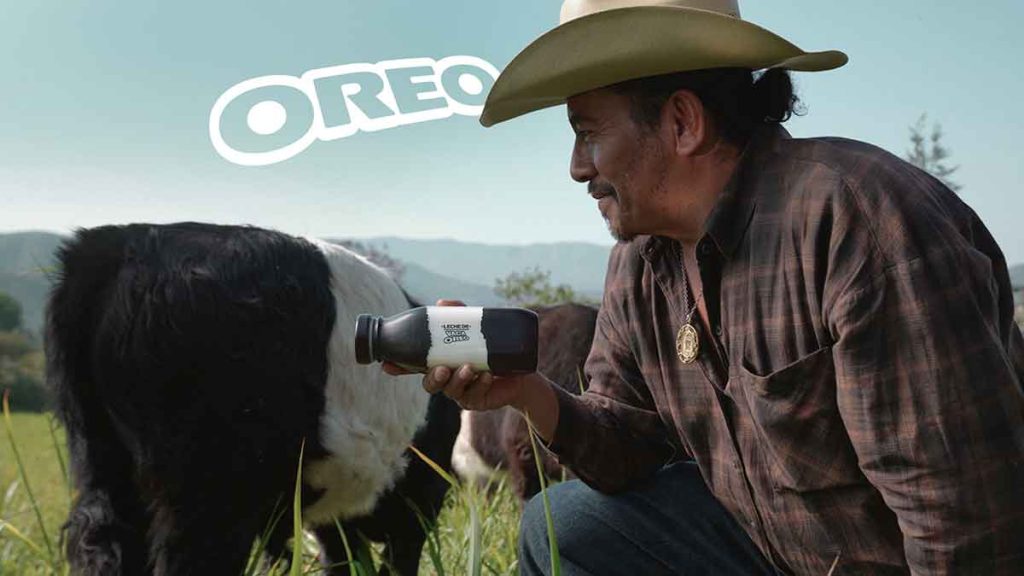 Oreo revela el origen de sus míticas vacas Oreo en Valle de Bravo y anuncia una colaboración para llevar el ritual de la leche a todos los hogares