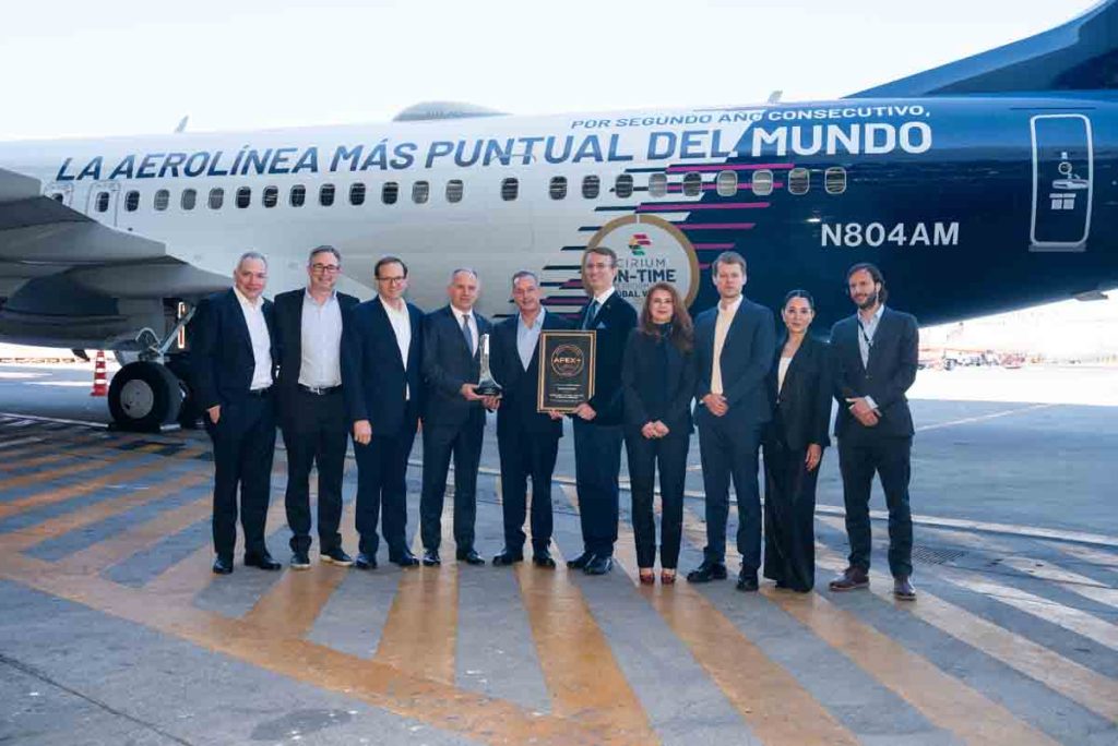 El Caballero Águila se lleva el doble reconocimiento internacional como la opción más eficiente y mejor valorada para viajar en Norteamérica