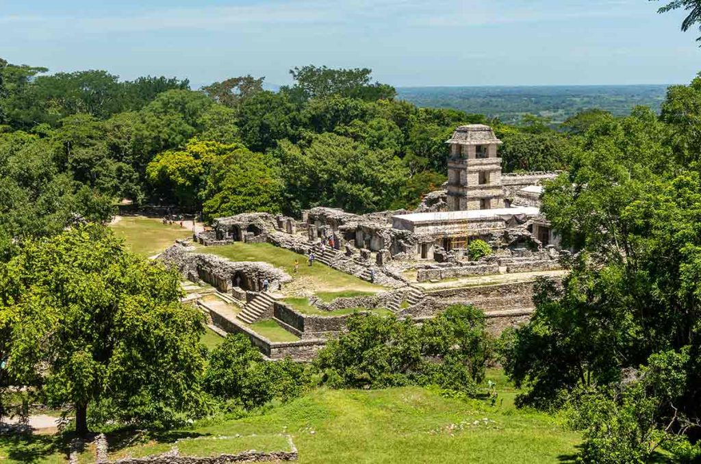 Chiapas lanza la gira Extraordinario por Naturaleza en CDMX, anunciando nuevas rutas de AeroBalam y rutas de aventura