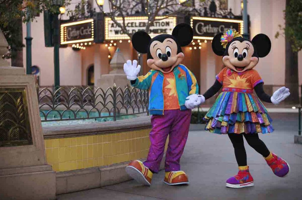 Disney California Adventure cumple 25 años: Soarin regresa y Mickey estrena look retro