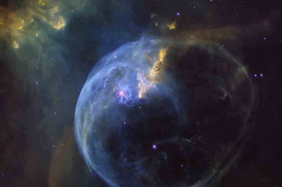 Papalote estrena Ojos en el Universo, una exhibición sobre las galaxias