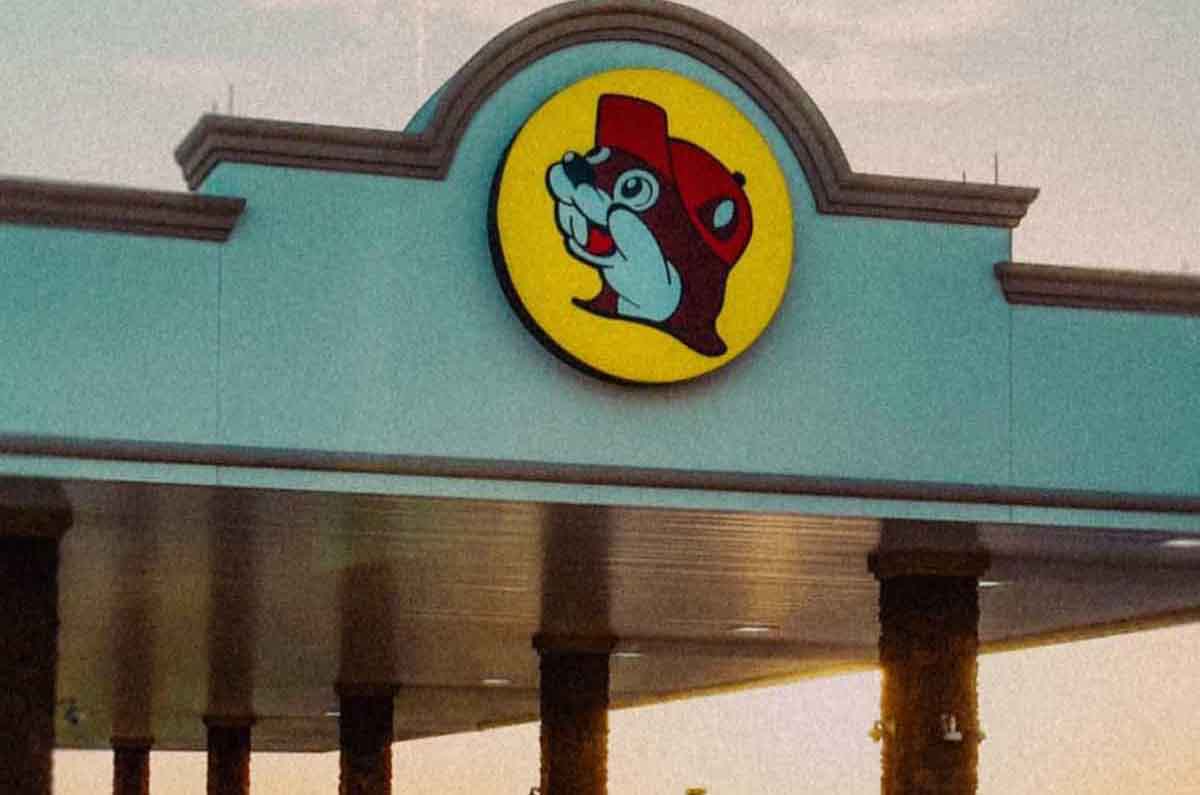 Bucees: la tienda más famosa de Texas: gasolina, BBQ, ropa y dulces