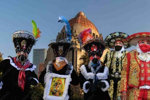 Carnaval de Carnavales regresa al corazón de la CDMX con chinelos y comparsas