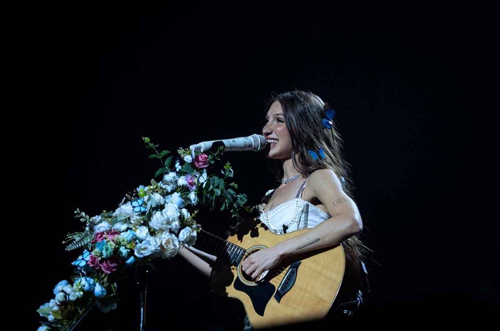 El 26 de marzo, la cantante argentina Yami Safdie presentará un showcase íntimo en el Caribe coincidiendo con su nuevo tema junto a Sanz.