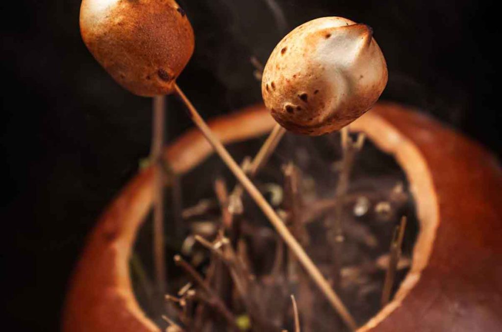 Oswaldo Oliva lanza la nueva temporada del restaurante Lorea, un menú disponible hasta agosto enfocado en el humo y los sabores de México.