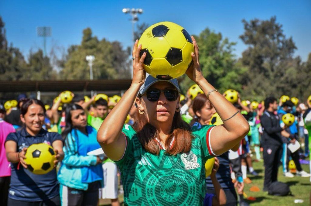 Gobierno regalará boleto a mujeres para la inauguración del Mundial 2026