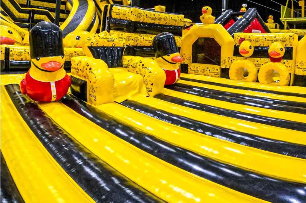 Descubre cómo Infllandia se transformó en la herramienta perfecta para liberar endorfinas y escapar de la rutina capitalina.