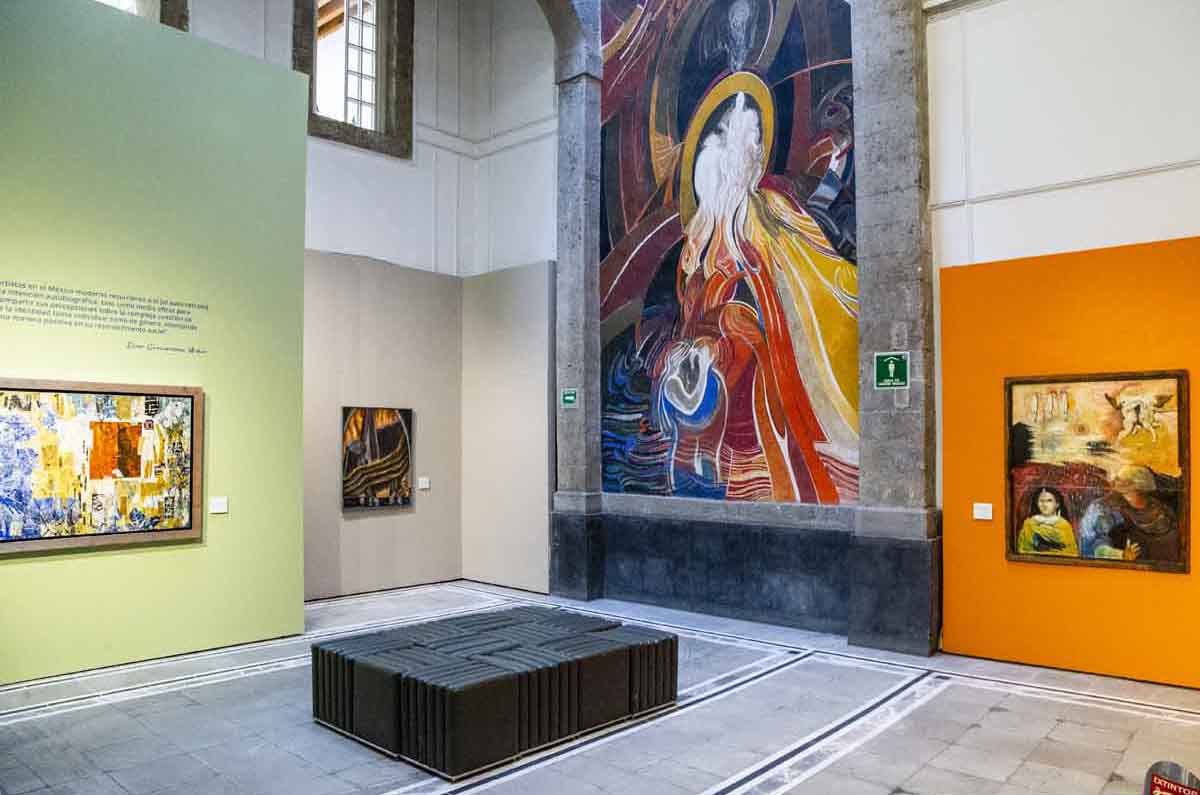 Galería de la SHCP inaugura Lloro cuando se quema el arroz