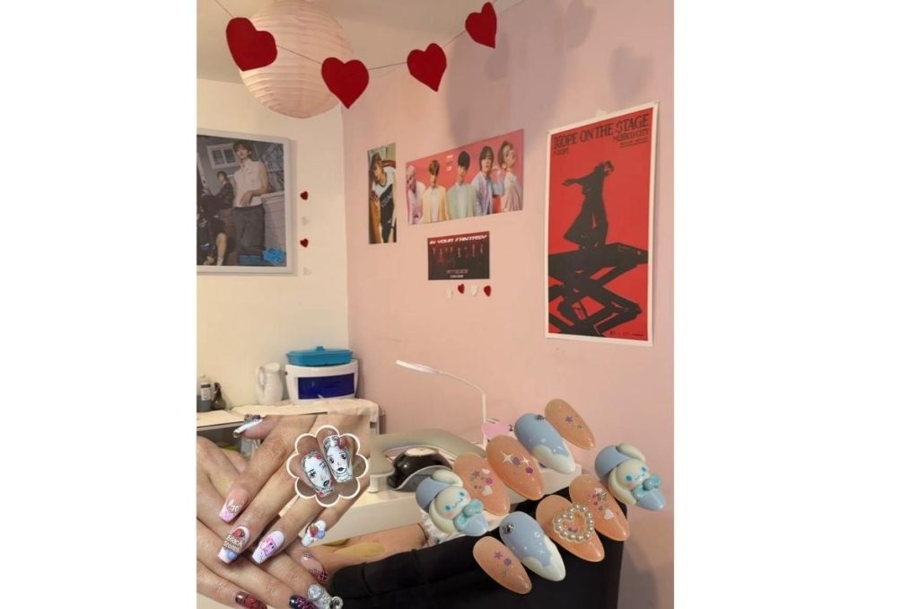 Maldito Amor Korean Nails