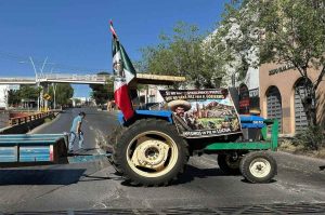 Agricultores y transportistas provocan CAOS VIAL en la México – Pachuca