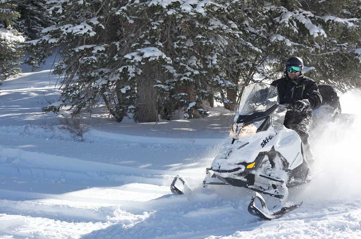 Snowmobling en Park City: moto de nieve en las montañas por dos horas