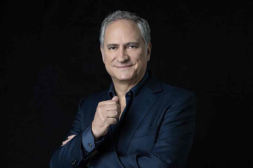 Descubre las razones por las que Alejandro Soberón recibirá el máximo galardón de liderazgo en el continente.