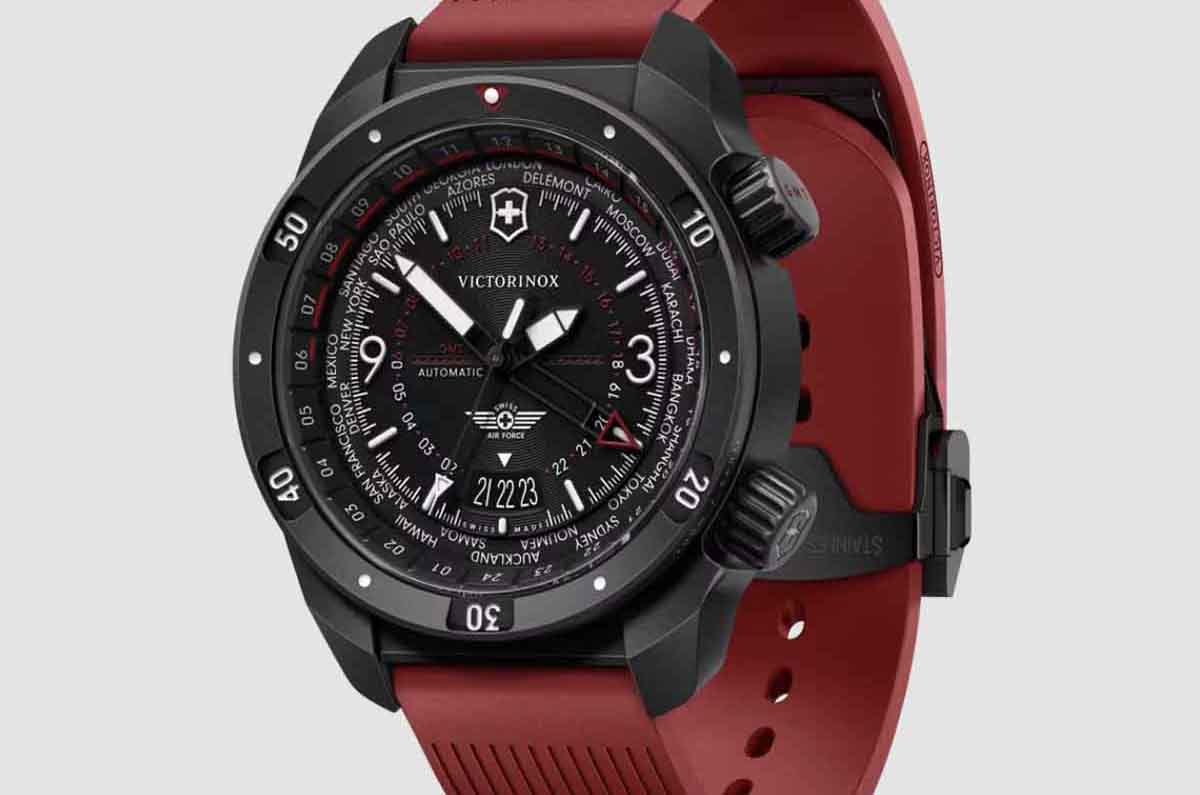 Victorinox estrena el Air Pro Automático: el mejor reloj para vacaciones