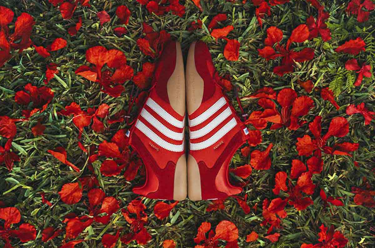 adidas lanza los Ballerina de Bad Bunny en rojo inspirados en Puerto Rico